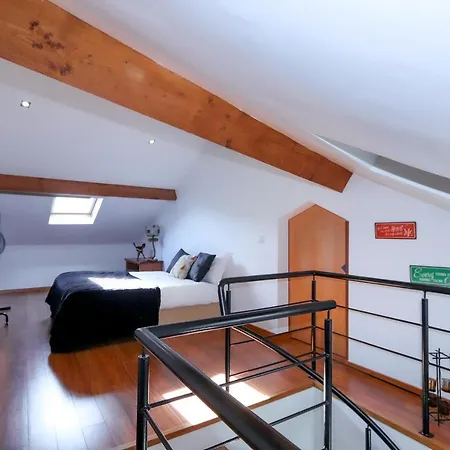 Panoramic River View Downtown With Terrace