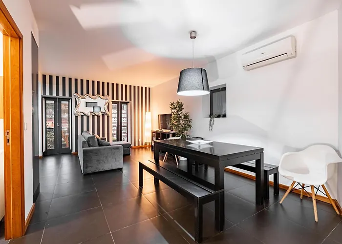 בית נופש Panoramic River View Downtown With Terrace