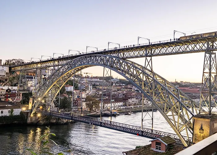 Semesterbostad Panoramic River View Downtown With Terrace