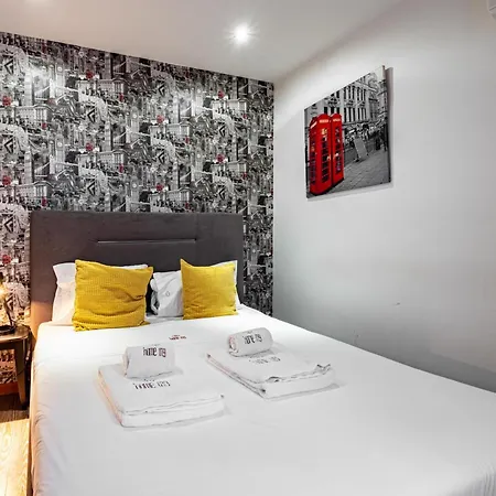 Panoramic River View Downtown With Terrace