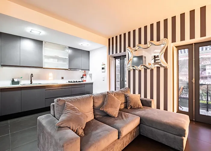 Panoramic River View Downtown With Terrace *